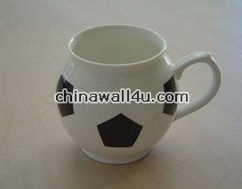 CT712 Football_Mug